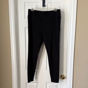 Lou & Grey Sleek Black Leggings